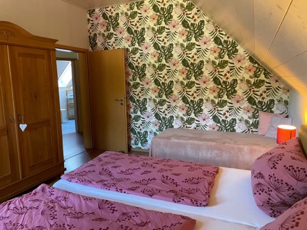 9BD437F2-839D-4A51-B37A-CA2A3D0EDCAF_1_105_c